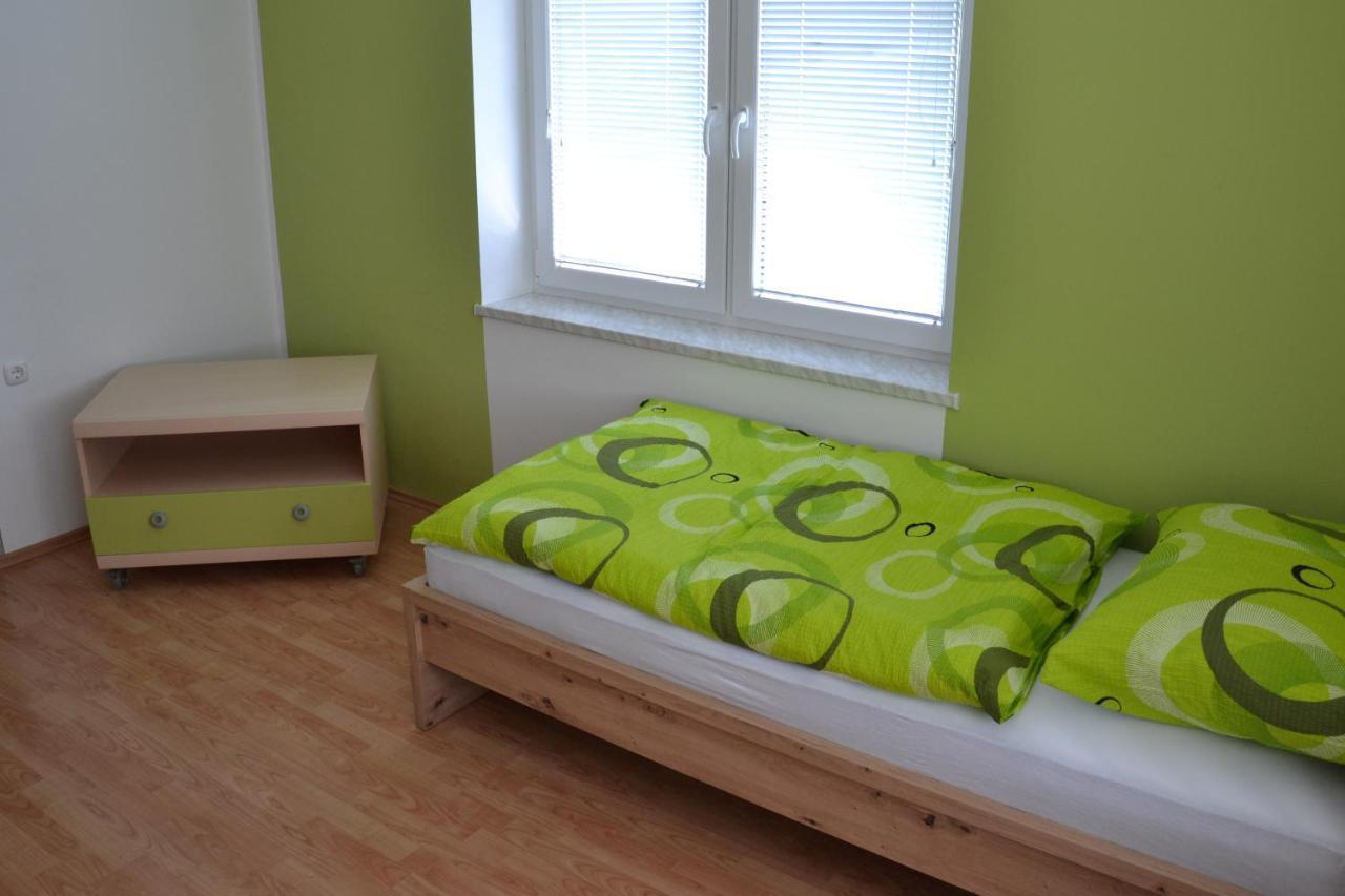 Apartma Ob Potoku Luče エクステリア 写真